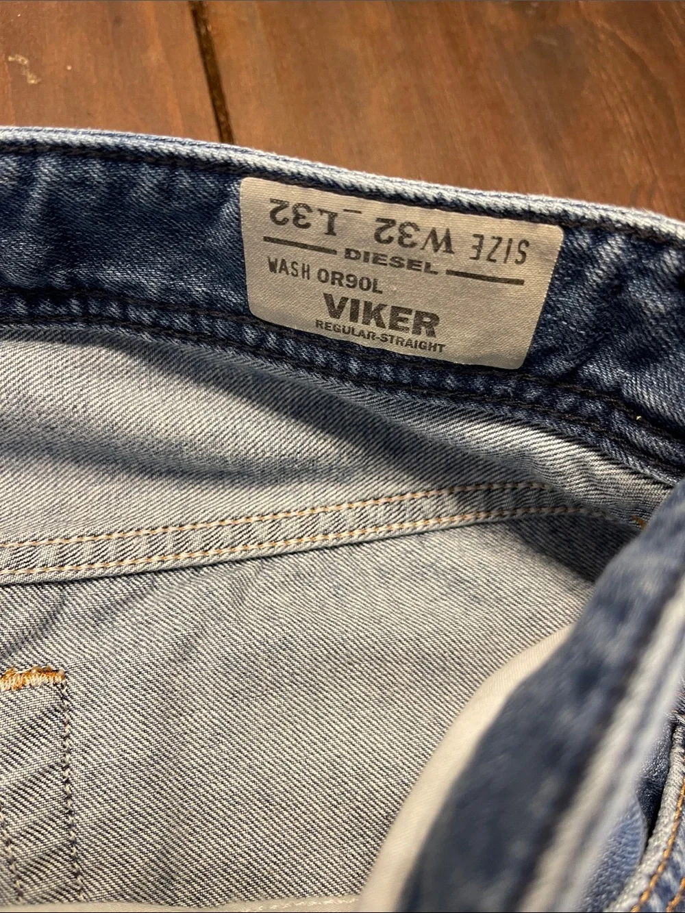 Diesel Industry Men’s Viker Button Fly Straight Leg Denim Jeans Size 32 x 32
